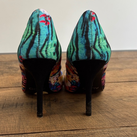 Aldo Multicolor Floral Heels - Picture 4 of 9